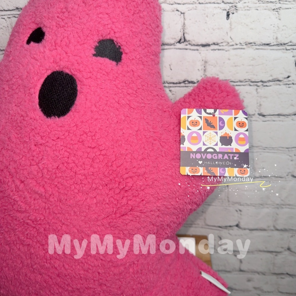 Halloween Pink Ghost Pillow - Picture 3 of 3